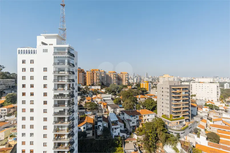 Cobertura com 4 quartos à venda em Alto de Pinheiros – SP