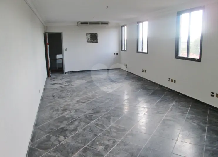 Prédio inteiro à venda em Lapa – SP