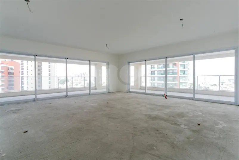Apartamento com 4 quartos à venda em Santana – SP