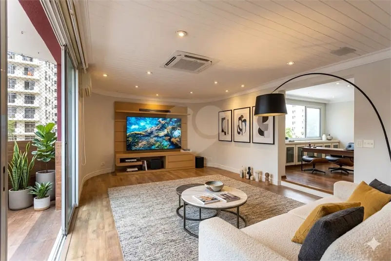 Apartamento com 3 quartos à venda em Itaim Bibi – SP