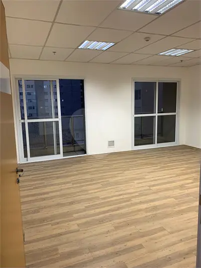 Salas à venda ou para alugar em Aclimação – SP
