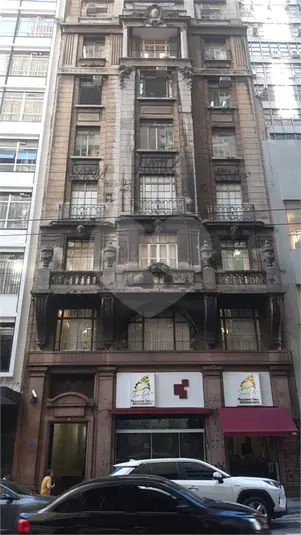 Salas à venda ou para alugar em Centro – SP