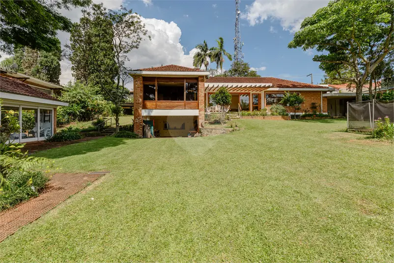 Casa térrea com 4 quartos à venda em Chácara Monte Alegre – SP