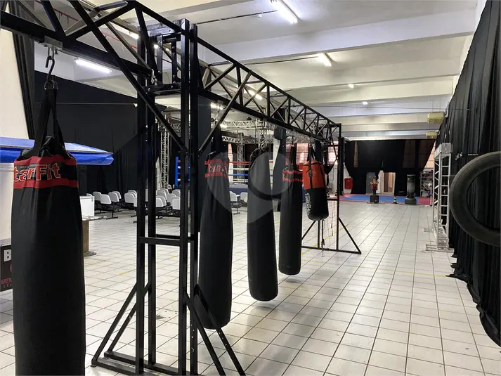 Prédio inteiro à venda em Barra Funda – SP