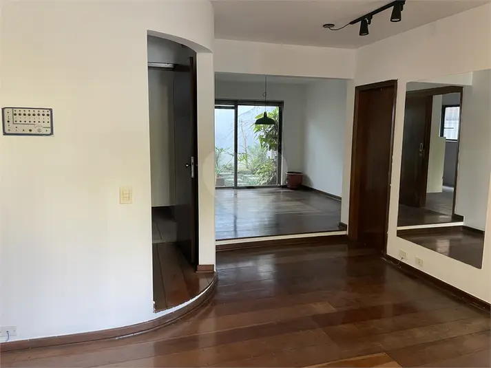Sobrado com 4 quartos à venda em Vila Madalena – SP
