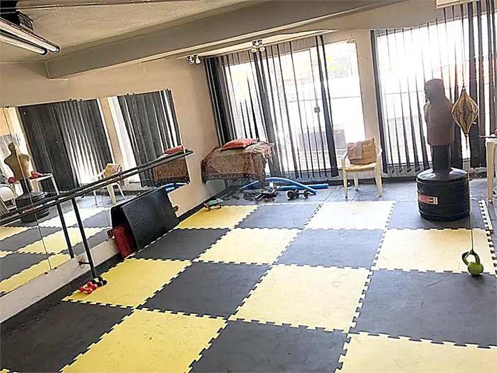 Prédio inteiro à venda ou para alugar em Santana – SP