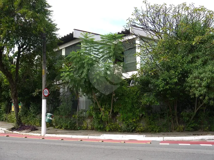 Sobrado com 4 quartos à venda em Vila Madalena – SP