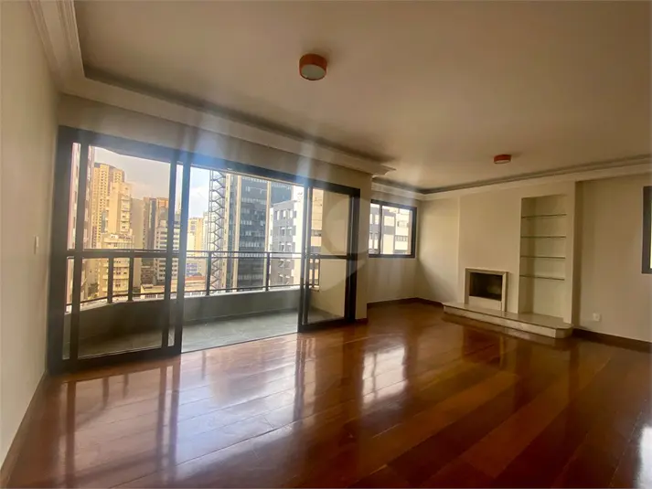 Apartamento com 3 quartos à venda em Itaim Bibi – SP
