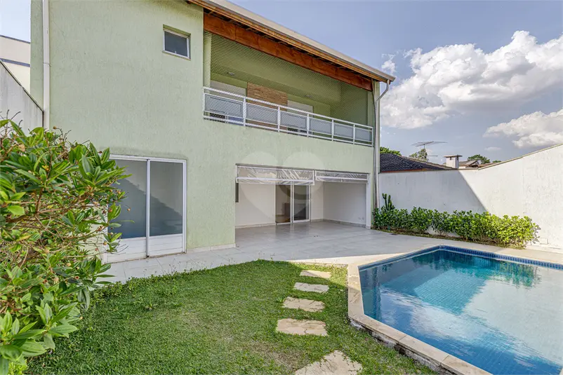 Sobrado com 4 quartos à venda em Chácara Flora – SP