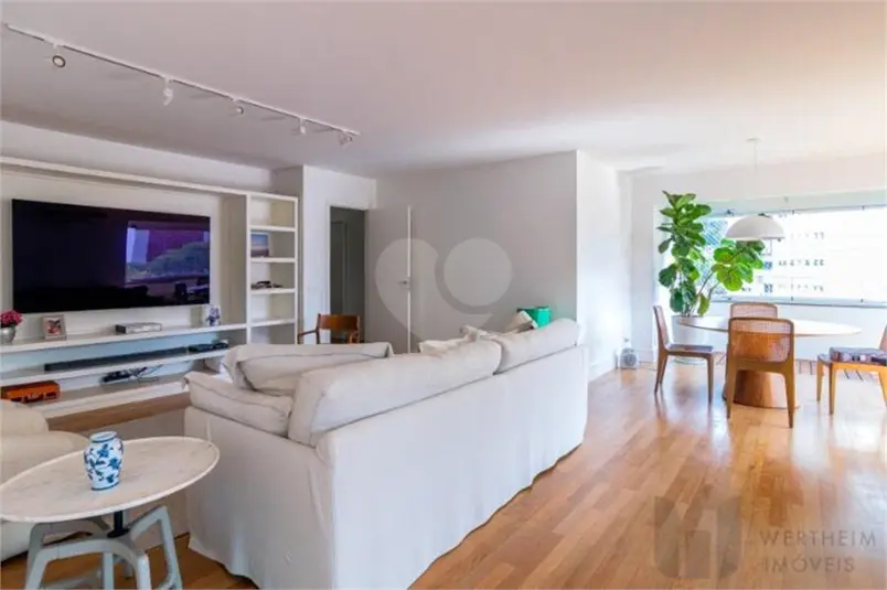 Apartamento com 4 quartos à venda em Real Parque – SP