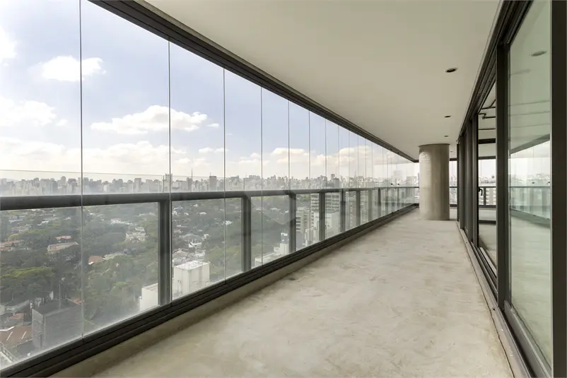 Apartamento com 3 quartos à venda em Itaim Bibi – SP