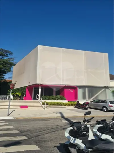 Sobrado com 1 quarto à venda ou para alugar em Moema – SP