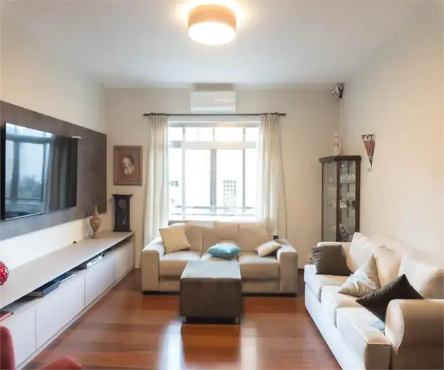 Apartamento com 3 quartos à venda ou para alugar em Bela Vista – SP