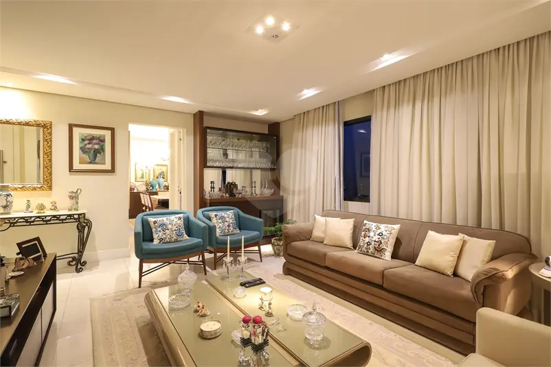 Apartamento com 4 quartos à venda em Santana – SP