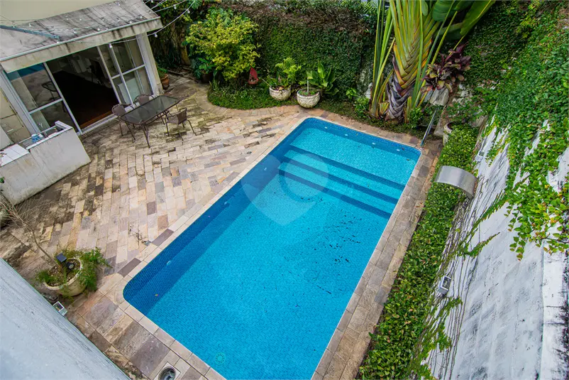 Casa com 4 quartos à venda em Pacaembú – SP