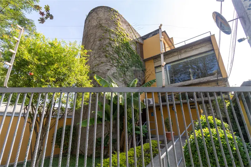 Casa com 1 quarto à venda em Pinheiros – SP