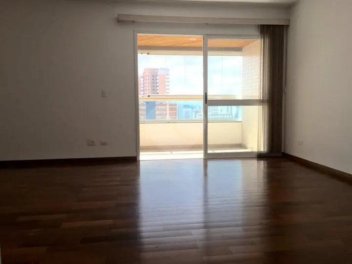 Apartamento com 3 quartos para alugar em Perdizes – SP
