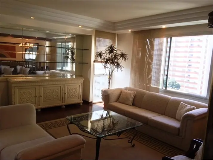 Apartamento com 4 quartos à venda em Moema – SP