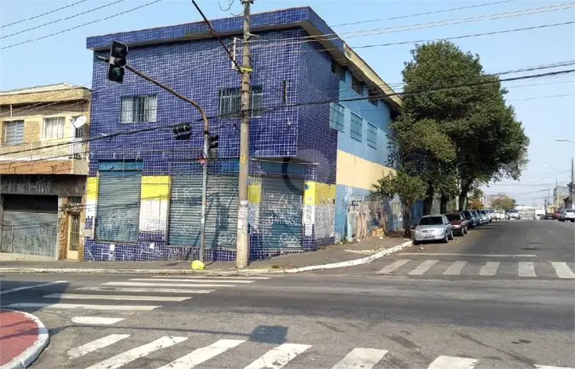 Prédio inteiro à venda ou para alugar em Vila Antonieta – SP