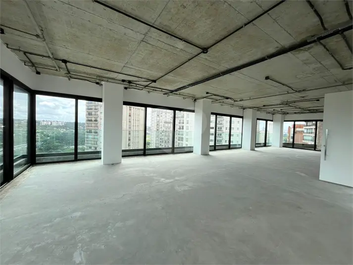 Apartamento com 4 quartos à venda em Itaim Bibi – SP