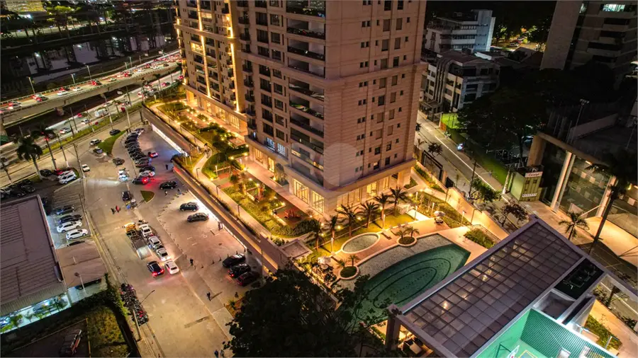 Apartamento com 4 quartos à venda em Real Parque – SP