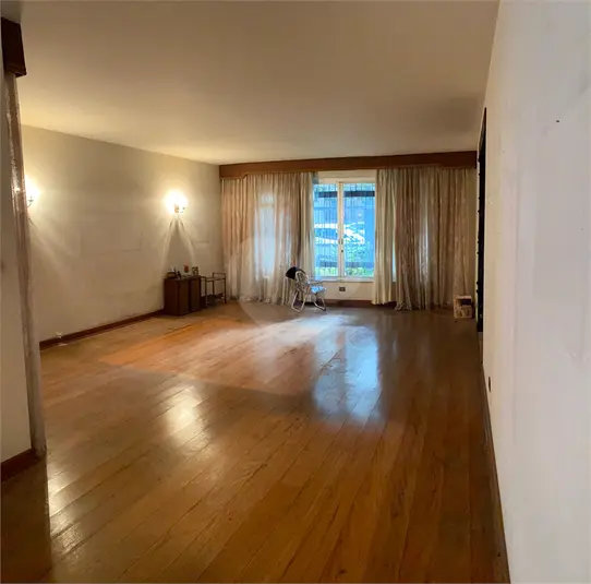 Sobrado com 3 quartos à venda ou para alugar em Vila Nova Conceição – SP