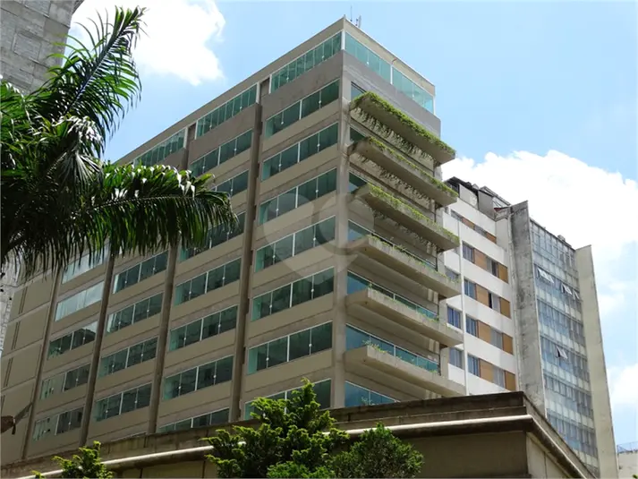 Prédio inteiro à venda ou para alugar em Bela Vista – SP