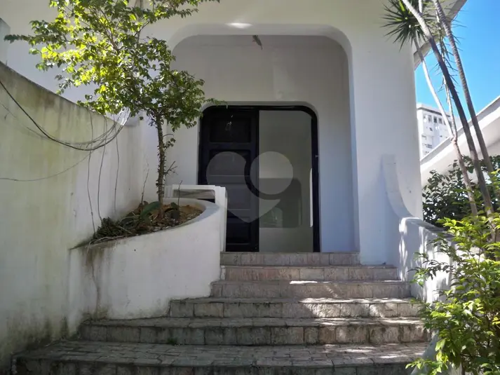 Casa com 4 quartos à venda em Pacaembú – SP