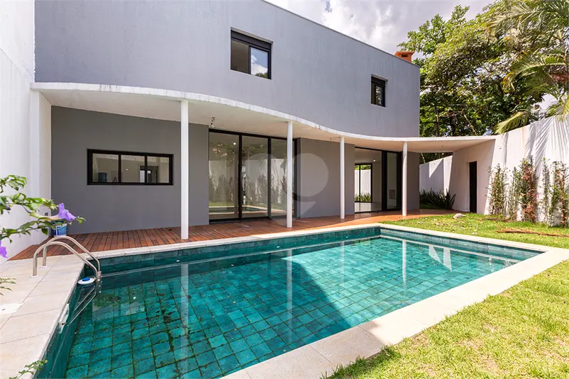 Casa com 4 quartos à venda em Moema – SP