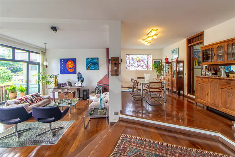 Casa com 4 quartos à venda em Alto de Pinheiros – SP