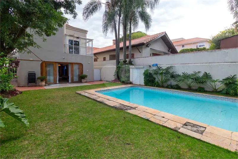 Sobrado com 3 quartos à venda em Morumbi – SP