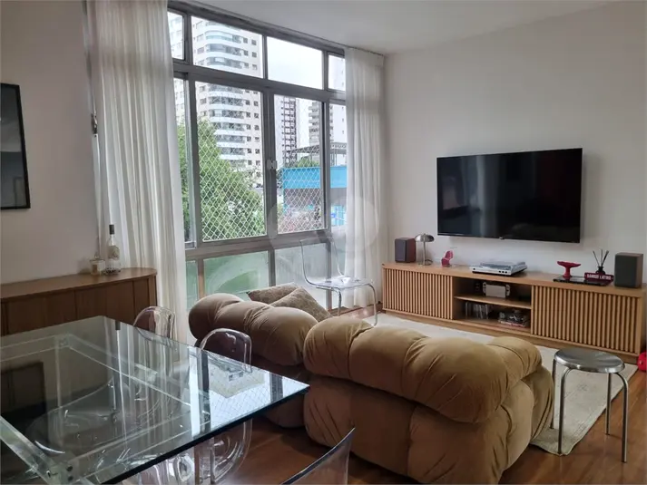 Apartamento com 2 quartos à venda em Moema – SP