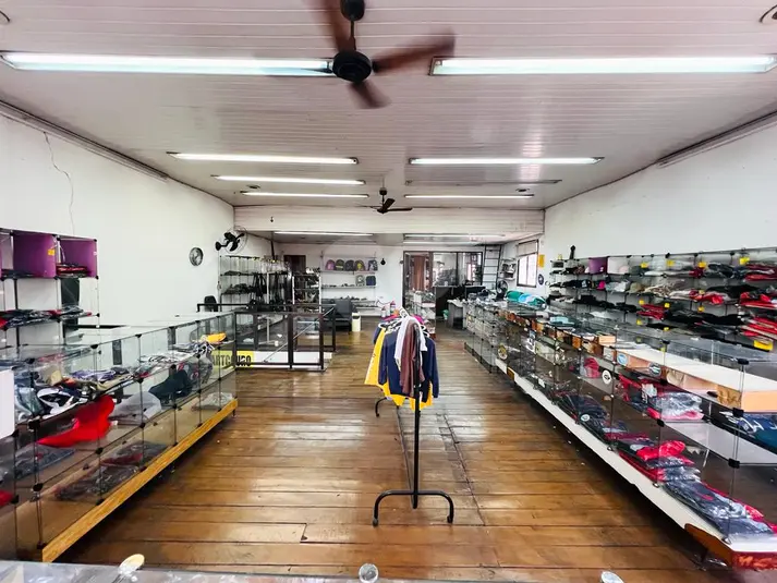 Salão Comercial à venda em Santana – SP