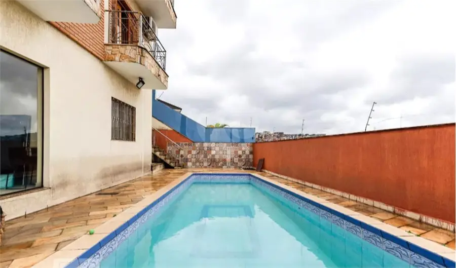 Sobrado com 5 quartos à venda em Tremembé – SP