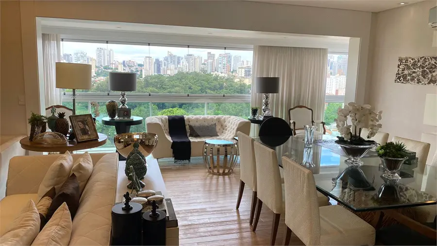 Apartamento com 4 quartos à venda em Aclimação – SP
