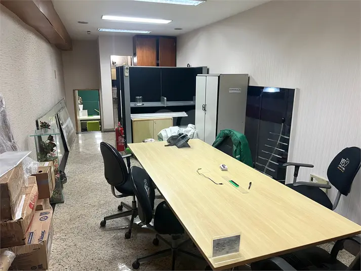 Loja à venda ou para alugar em Bela Vista – SP