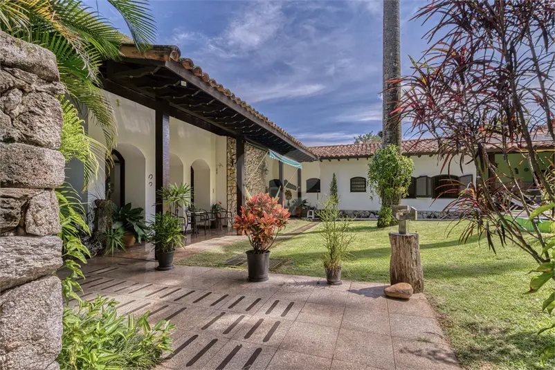Casa térrea com 4 quartos à venda em Alto da Boa Vista – SP