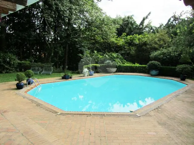 Casa com 5 quartos à venda ou para alugar em Cidade Jardim – SP