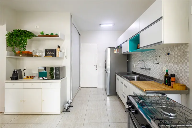 Apartamento com 3 quartos à venda ou para alugar em Moema – SP