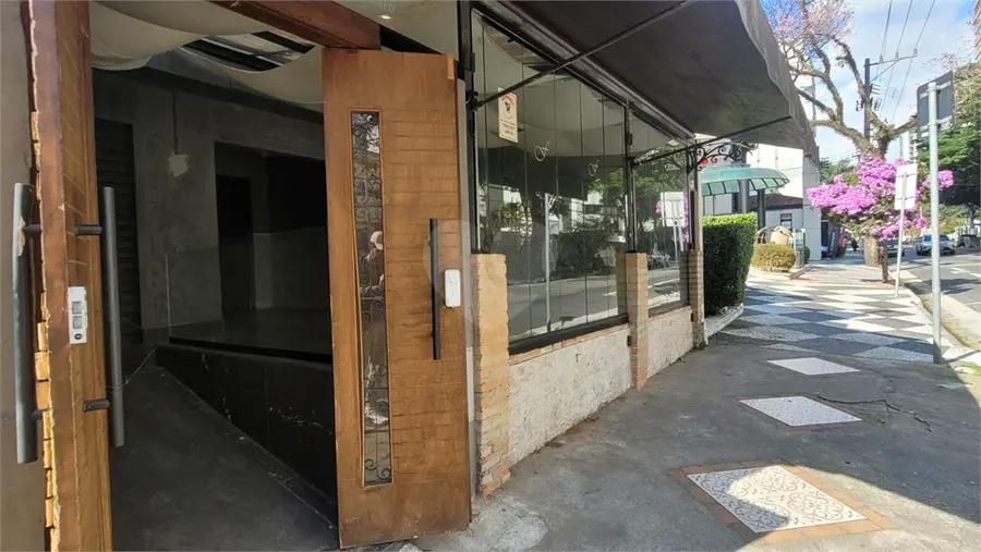 Salão Comercial para alugar em Moema – SP