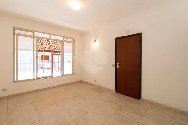 Casa com 4 quartos à venda em Vila Zamataro – SP