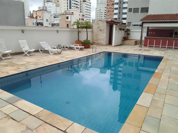 Apartamento com 3 quartos para alugar em Perdizes – SP