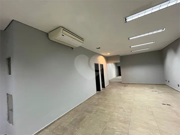 Prédio inteiro à venda em Santana – SP