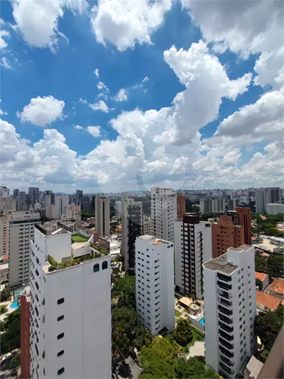 Apartamento com 4 quartos à venda em Moema – SP