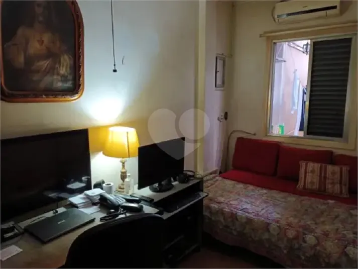 Casa com 4 quartos à venda em Cambuci – SP