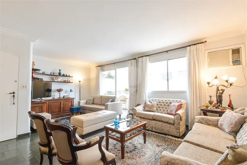 Apartamento com 4 quartos à venda em Moema – SP