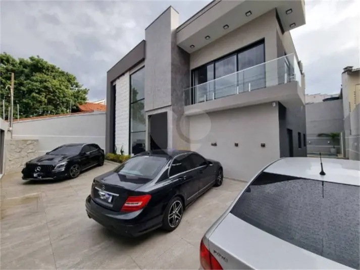 Sobrado com 4 quartos à venda em Jardim São Caetano – SP