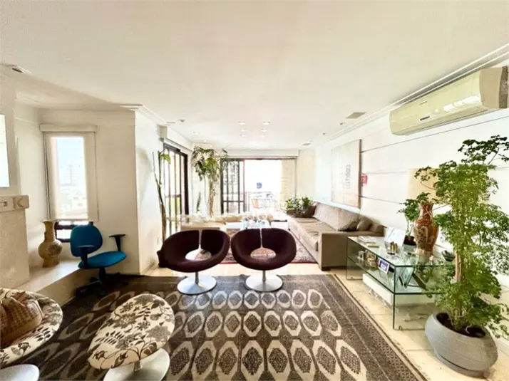 Apartamento com 4 quartos à venda em Moema – SP