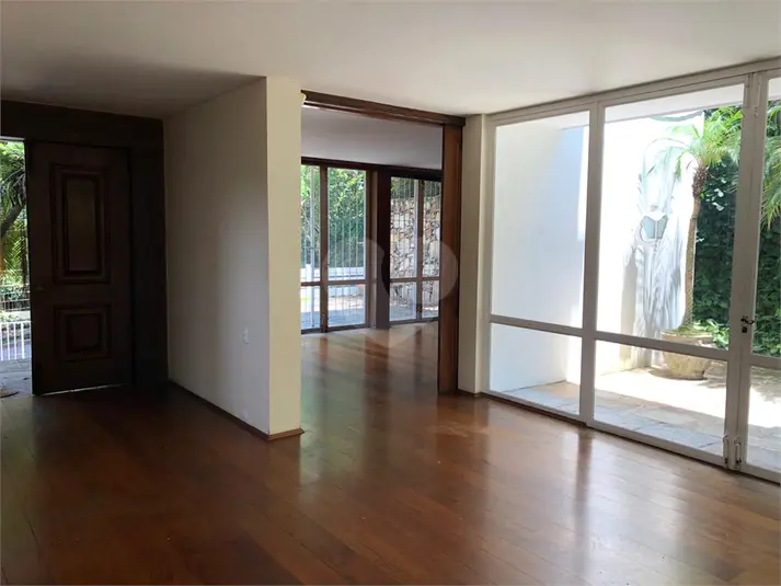 Casa com 4 quartos à venda em Pacaembú – SP