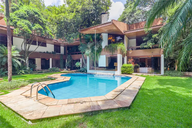 Sobrado com 5 quartos à venda em Jardim América – SP